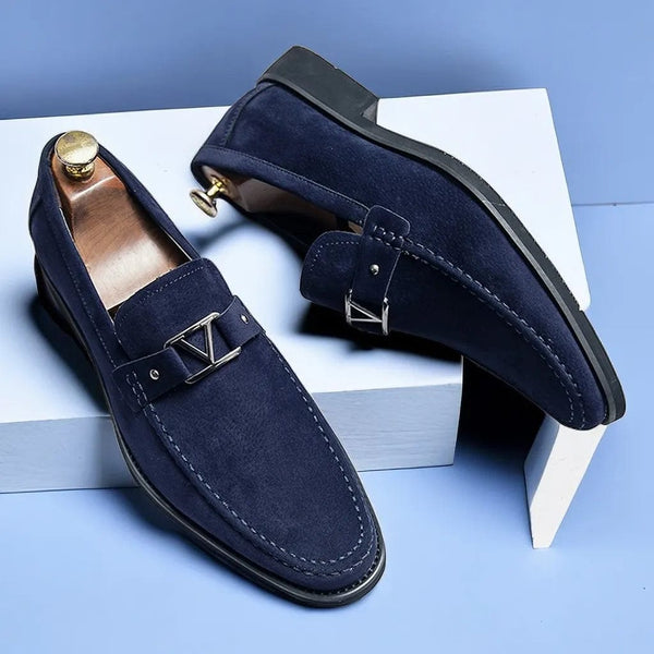 Elegante slip-on-loafers: Vælg mellem håndlavede solide sko i obsidian